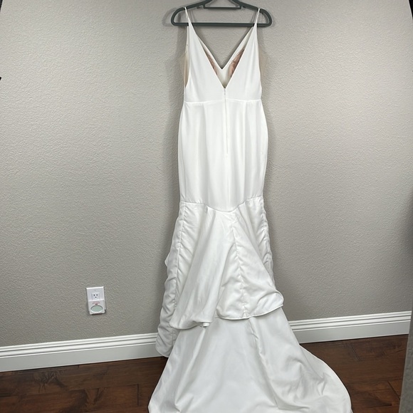 Sarah Seven Viv White Trumpet Wedding Dress Side Sheer Mesh Train Sz 8 - Picture 6 of 17